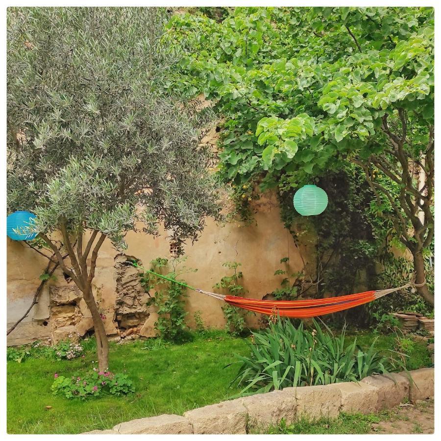مبيت وإفطار فاوفيرت La Vigneronne Des Costieres المظهر الخارجي الصورة